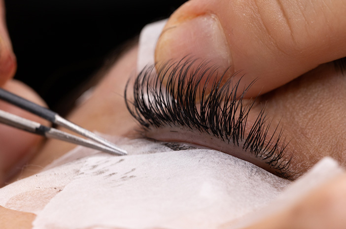 Eyelash Treatment
